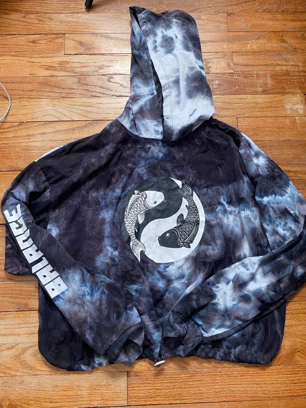 Charlotte Russe women's tie-dye pullover hoodie size Small
